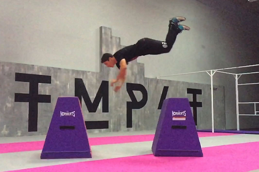 Parkour, Tumbling: Castaway + Back Handspring Back Tuck